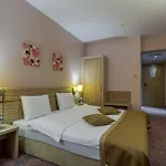 Hotel Rin Grand