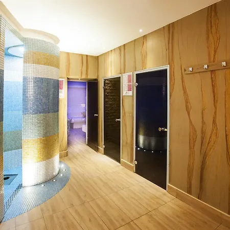 Hotel Rin Grand