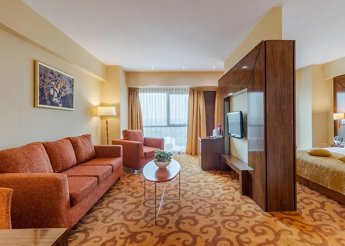 Otel Rin Grand Bükreş
