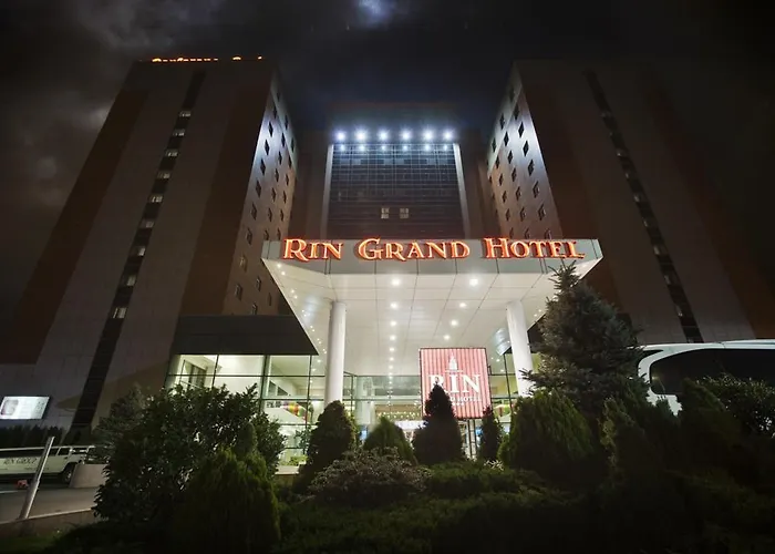 Otel Rin Grand Bükreş