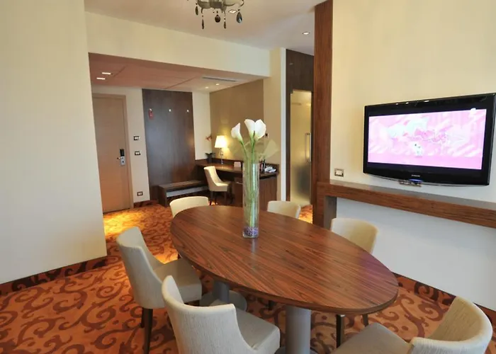 Hotel Rin Grand 4*