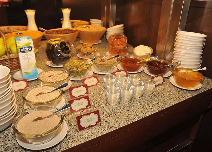 Otel Rin Grand Bükreş