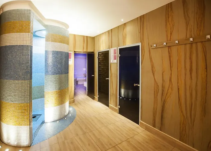 Otel Rin Grand