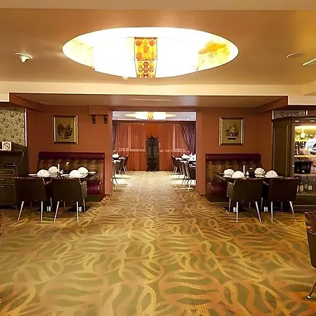 Rin Grand Bukarest